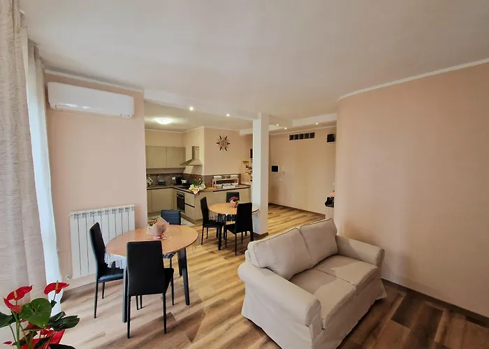 Couette-café L'incanto 4*